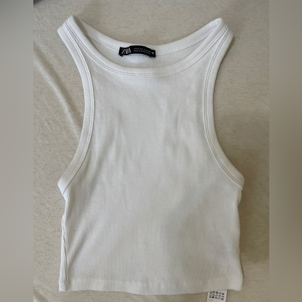 Crop tank top